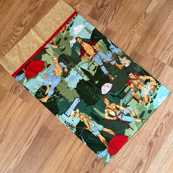 Alexander Henry Gay Campers‎ Single Pillowcase - Picture 1 of 5